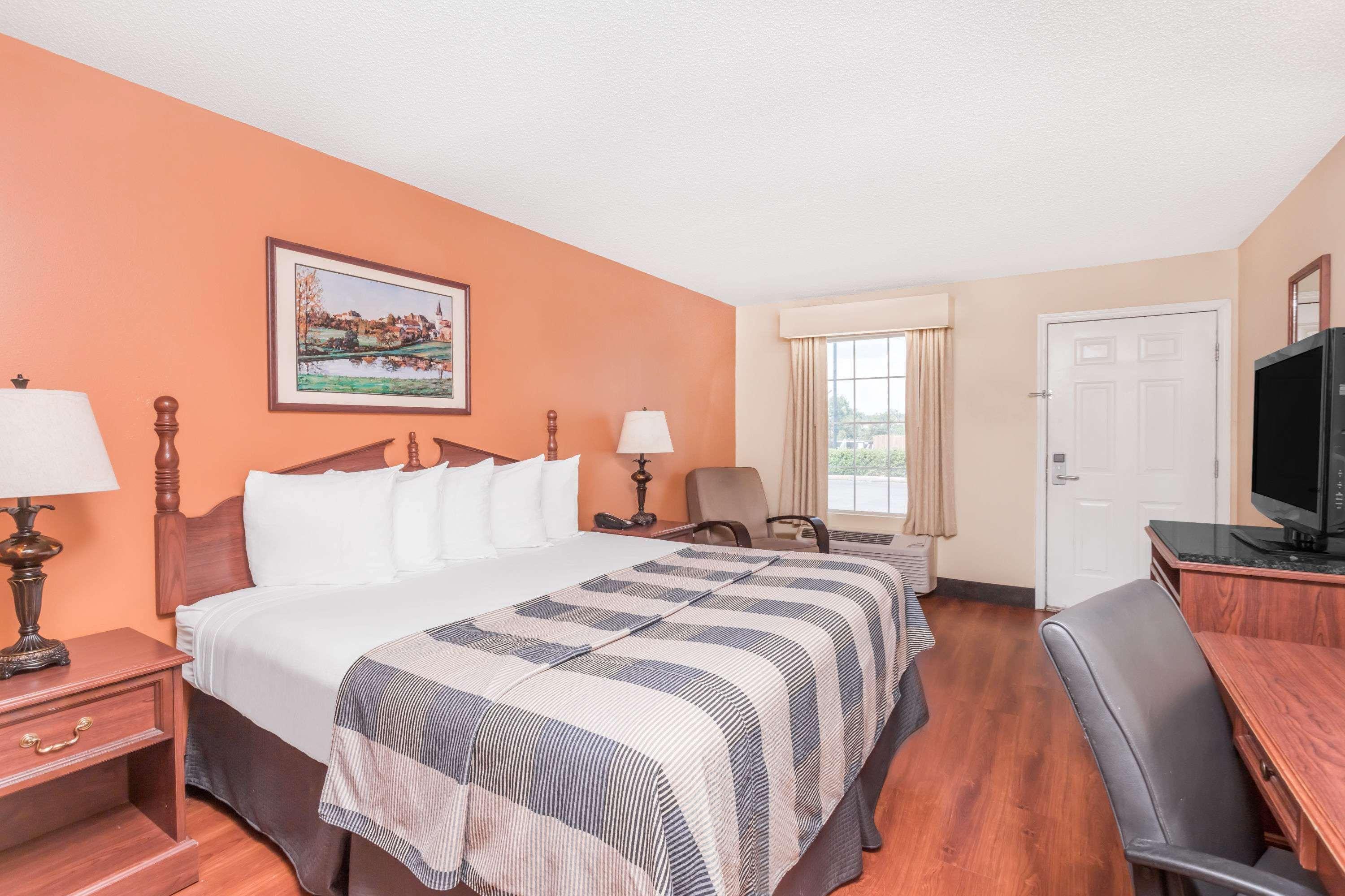 Days Inn By Wyndham Americus Ngoại thất bức ảnh