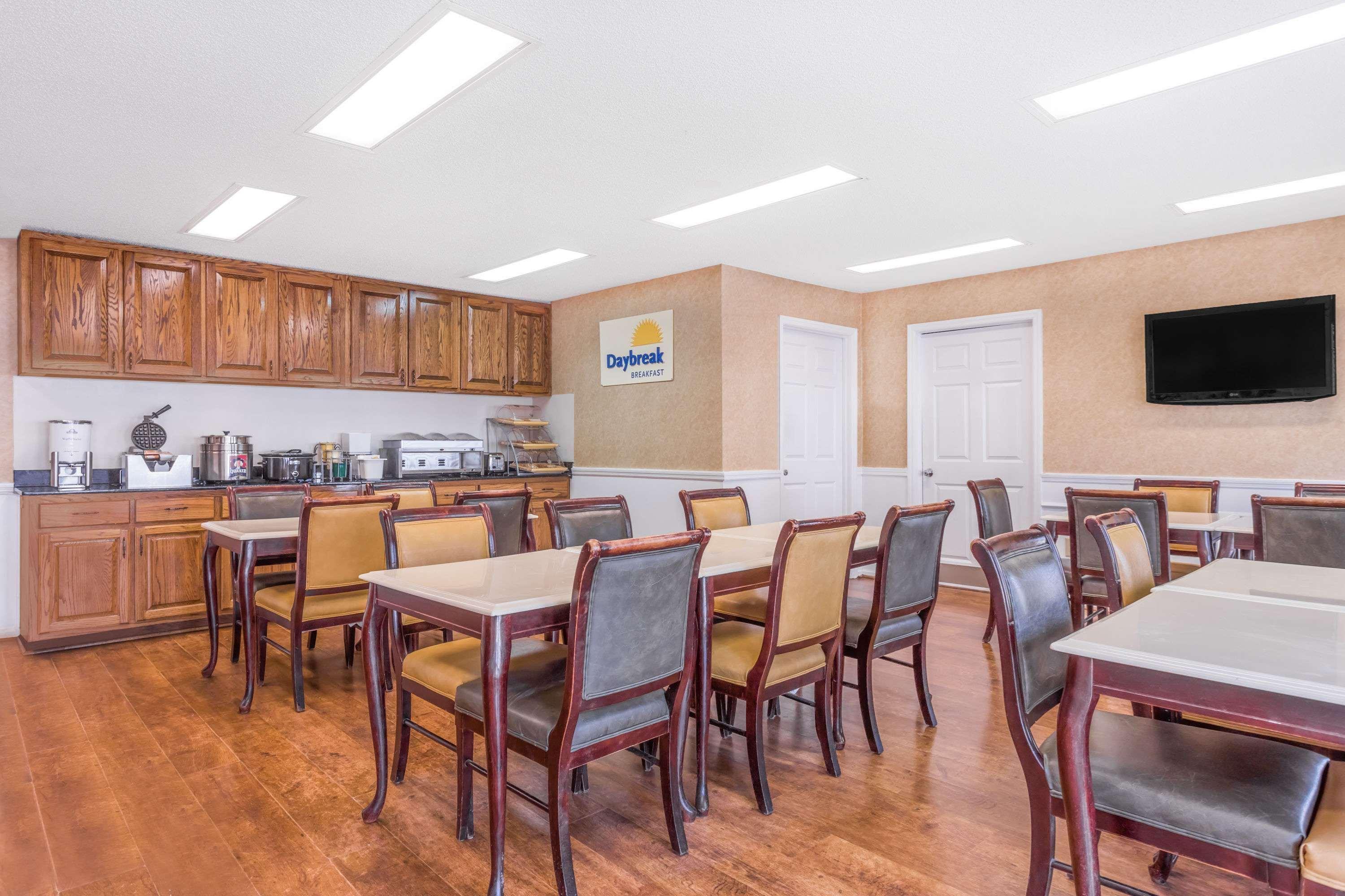 Days Inn By Wyndham Americus Ngoại thất bức ảnh